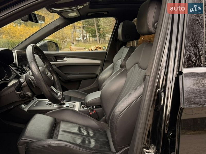 Позашляховик / Кросовер Audi Q5 2018 в Косові