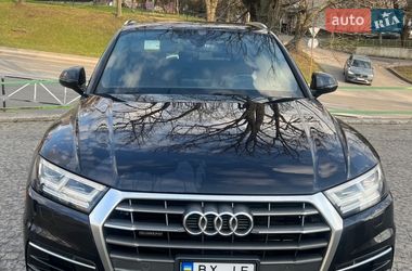 Внедорожник / Кроссовер Audi Q5 2017 в Хмельницком