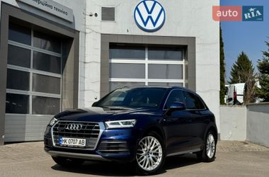 Позашляховик / Кросовер Audi Q5 2018 в Рівному