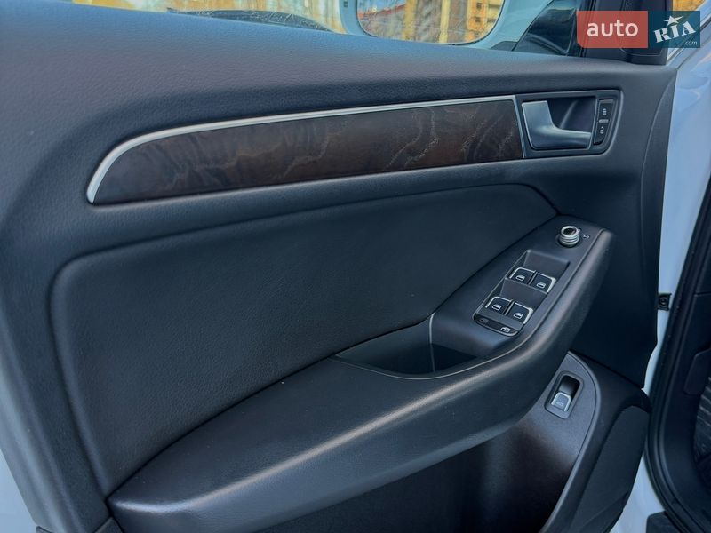 Позашляховик / Кросовер Audi Q5 2016 в Києві
