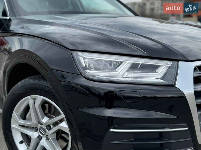 Позашляховик / Кросовер Audi Q5 2019 в Сумах