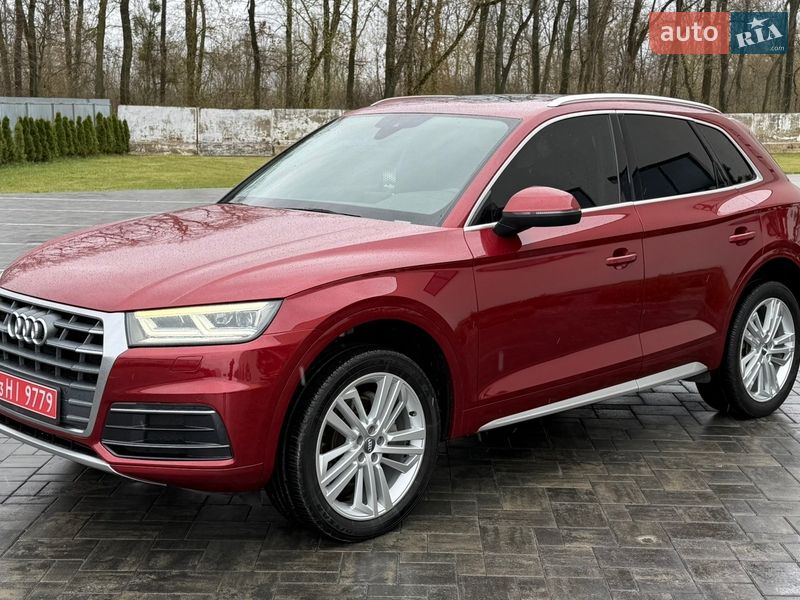 Позашляховик / Кросовер Audi Q5 2018 в Луцьку