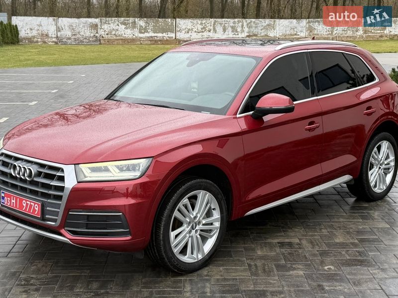Позашляховик / Кросовер Audi Q5 2018 в Луцьку