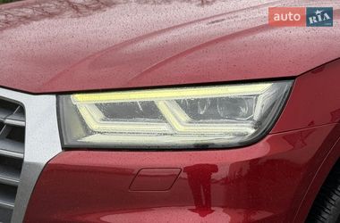 Позашляховик / Кросовер Audi Q5 2018 в Луцьку