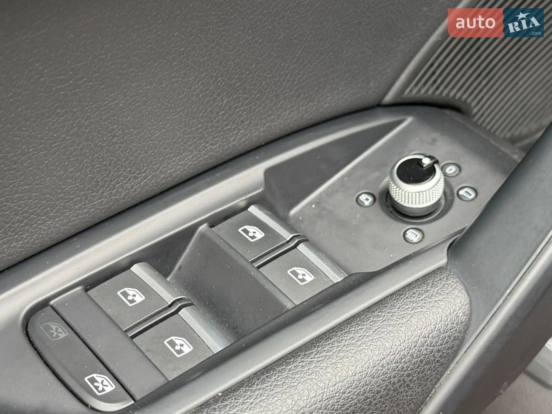 Позашляховик / Кросовер Audi Q5 2018 в Луцьку