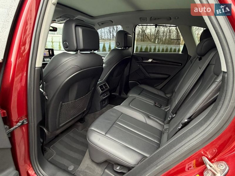 Позашляховик / Кросовер Audi Q5 2018 в Луцьку
