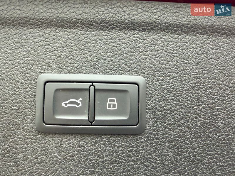 Позашляховик / Кросовер Audi Q5 2018 в Луцьку