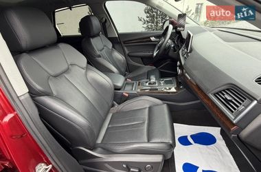 Позашляховик / Кросовер Audi Q5 2018 в Луцьку