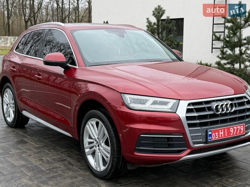 Позашляховик / Кросовер Audi Q5 2018 в Луцьку