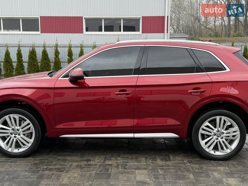 Позашляховик / Кросовер Audi Q5 2018 в Луцьку
