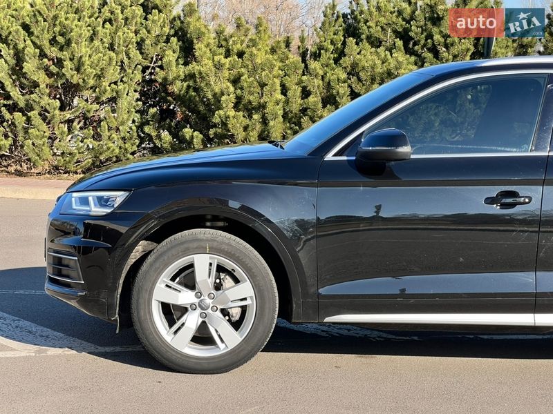 Внедорожник / Кроссовер Audi Q5 2018 в Киеве