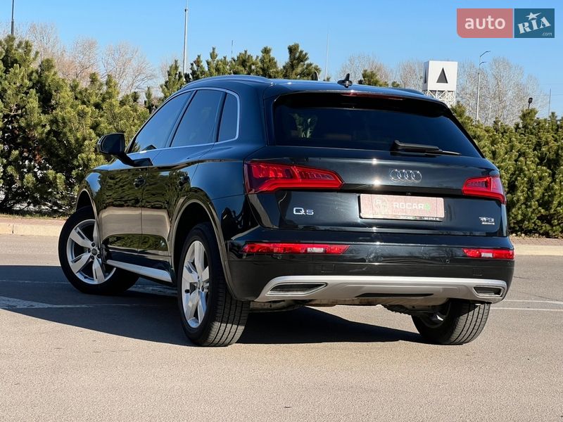 Внедорожник / Кроссовер Audi Q5 2018 в Киеве