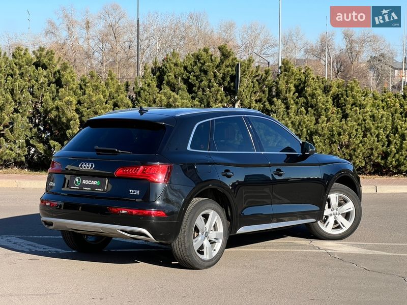 Внедорожник / Кроссовер Audi Q5 2018 в Киеве