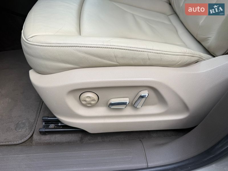 Позашляховик / Кросовер Audi Q5 2013 в Полтаві фото 24 Позашляховик / Кросовер Audi Q5 2013 в Полтаві