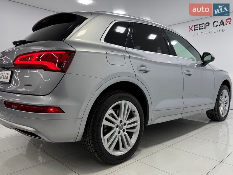 Позашляховик / Кросовер Audi Q5 2019 в Одесі