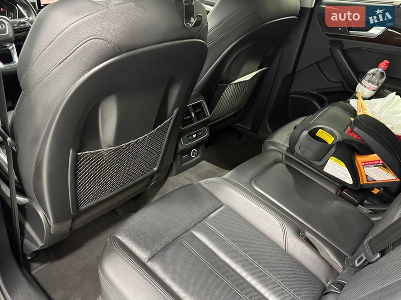 Позашляховик / Кросовер Audi Q5 2019 в Одесі