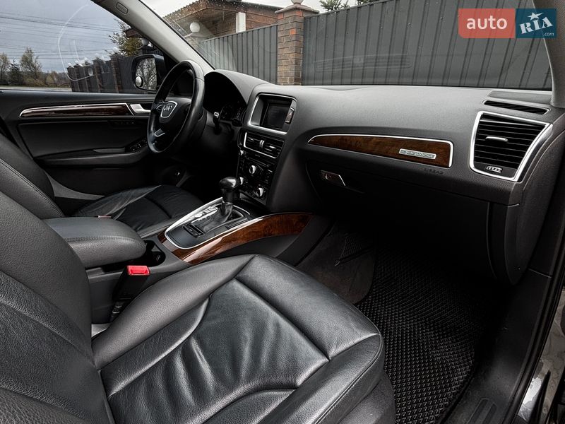 Внедорожник / Кроссовер Audi Q5 2015 в Белогородке