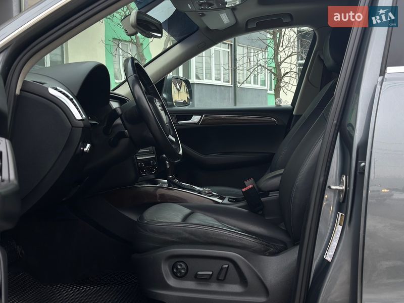 Внедорожник / Кроссовер Audi Q5 2011 в Львове