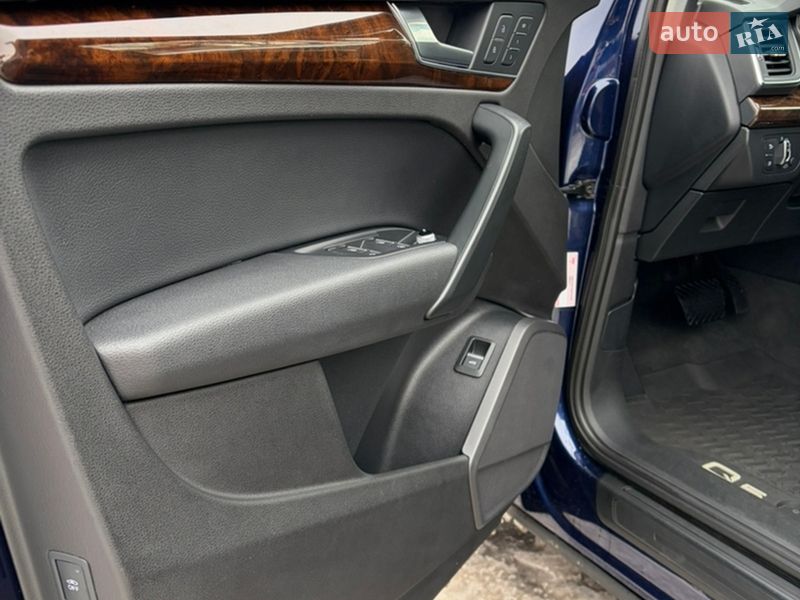 Позашляховик / Кросовер Audi Q5 2017 в Києві