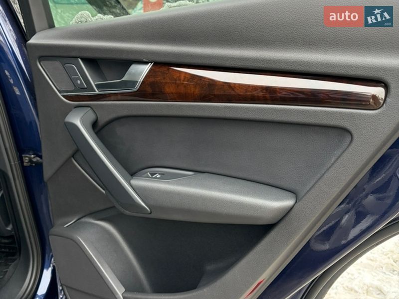 Позашляховик / Кросовер Audi Q5 2017 в Києві