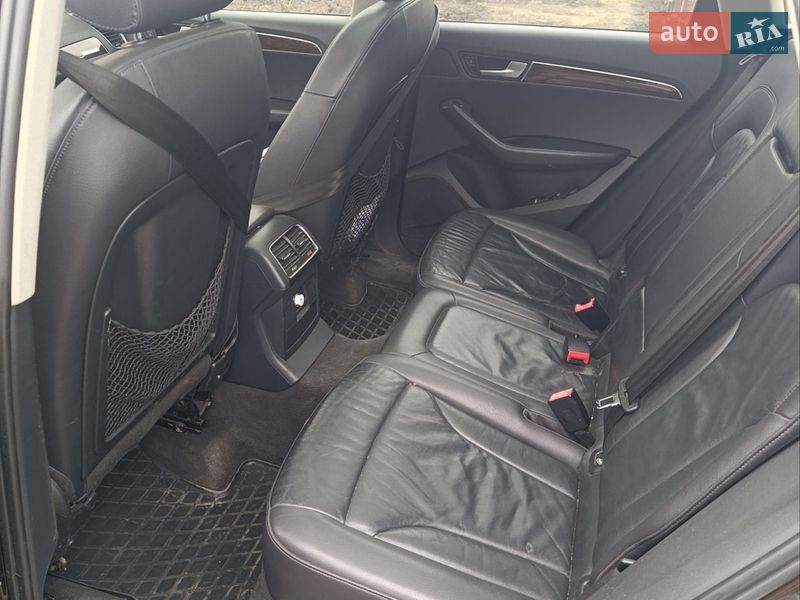 Внедорожник / Кроссовер Audi Q5 2011 в Смеле