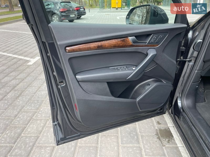 Внедорожник / Кроссовер Audi Q5 2020 в Ровно