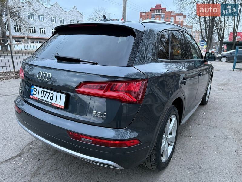Внедорожник / Кроссовер Audi Q5 2017 в Полтаве