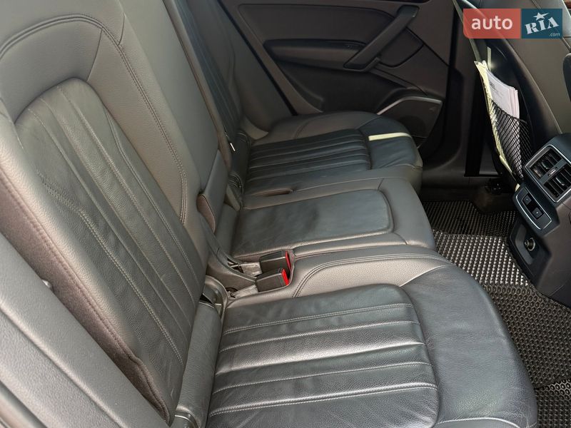 Внедорожник / Кроссовер Audi Q5 2017 в Полтаве