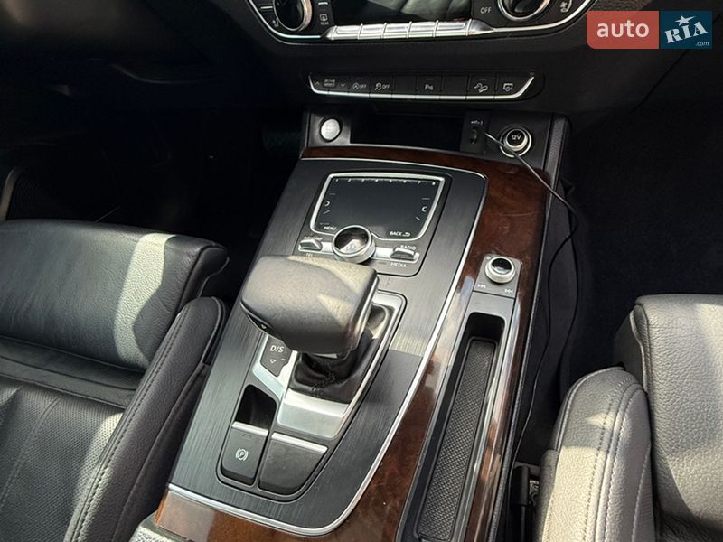 Позашляховик / Кросовер Audi Q5 2018 в Червоному Донці фото 19 Позашляховик / Кросовер Audi Q5 2018 в Червоному Донці