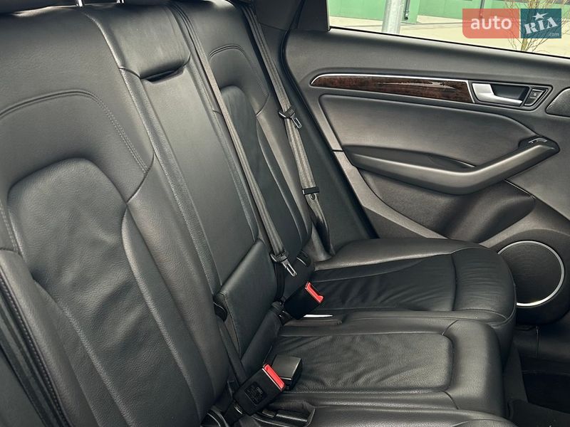Внедорожник / Кроссовер Audi Q5 2015 в Ирпене
