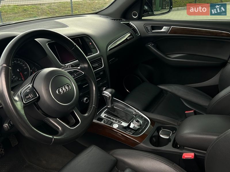 Внедорожник / Кроссовер Audi Q5 2015 в Ирпене