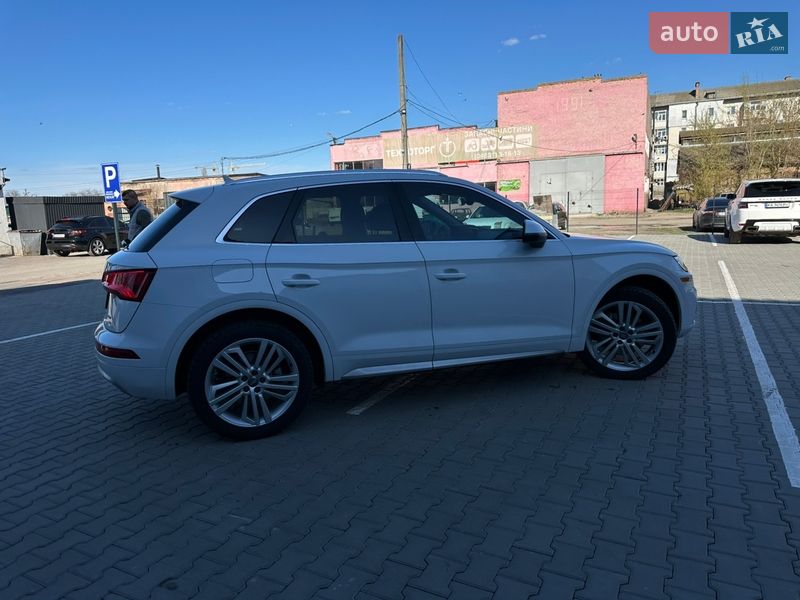 Внедорожник / Кроссовер Audi Q5 2019 в Нежине
