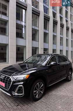 Внедорожник / Кроссовер Audi Q5 2021 в Киеве