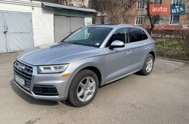 Внедорожник / Кроссовер Audi Q5 2018 в Ровно