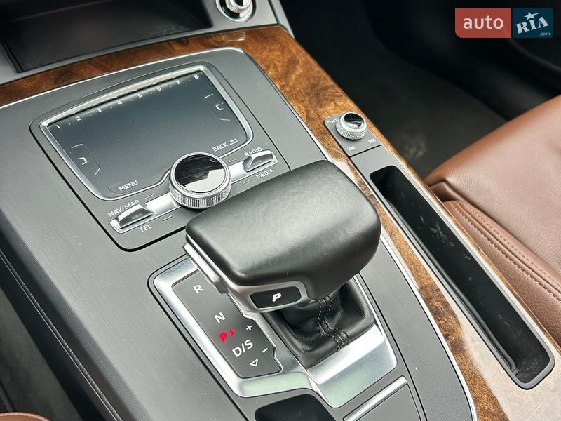 Позашляховик / Кросовер Audi Q5 2018 в Сумах