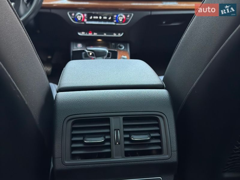 Внедорожник / Кроссовер Audi Q5 2021 в Днепре