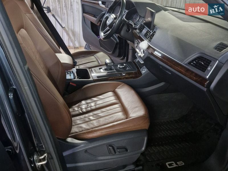 Позашляховик / Кросовер Audi Q5 2018 в Тернополі