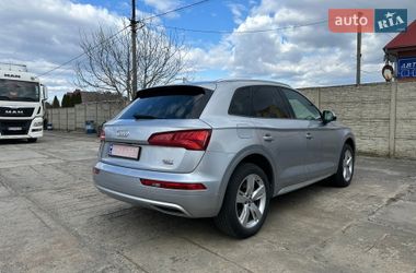 Внедорожник / Кроссовер Audi Q5 2018 в Владимире