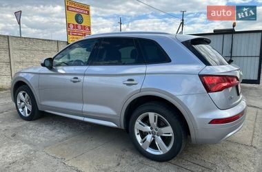 Внедорожник / Кроссовер Audi Q5 2018 в Владимире