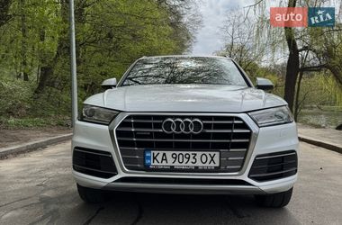 Позашляховик / Кросовер Audi Q5 2017 в Києві