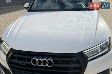 Позашляховик / Кросовер Audi Q5 2020 в Івано-Франківську