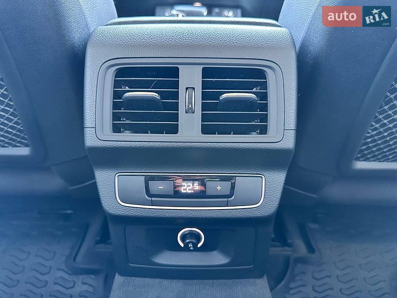 Позашляховик / Кросовер Audi Q5 2020 в Києві