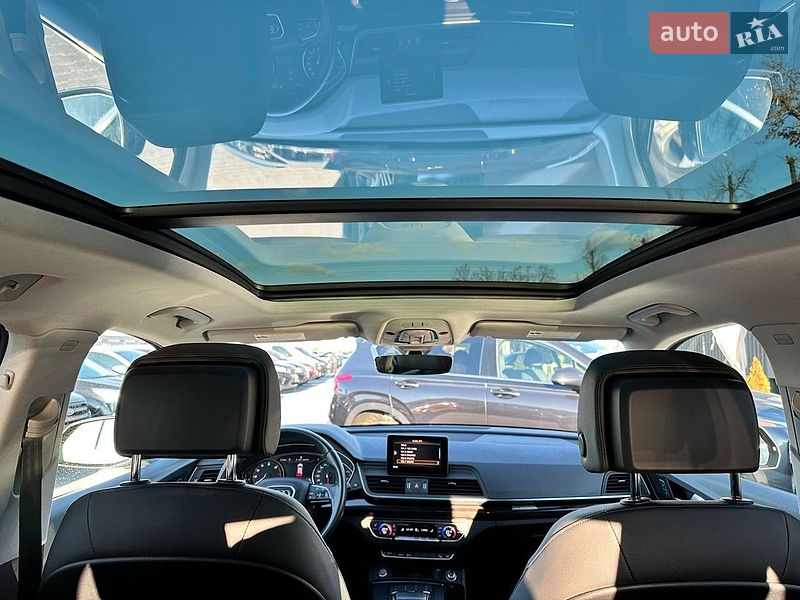 Позашляховик / Кросовер Audi Q5 2020 в Києві