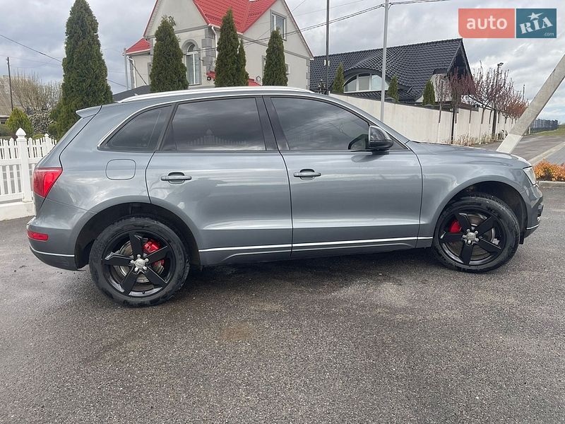 Позашляховик / Кросовер Audi Q5 2011 в Новоархангельську