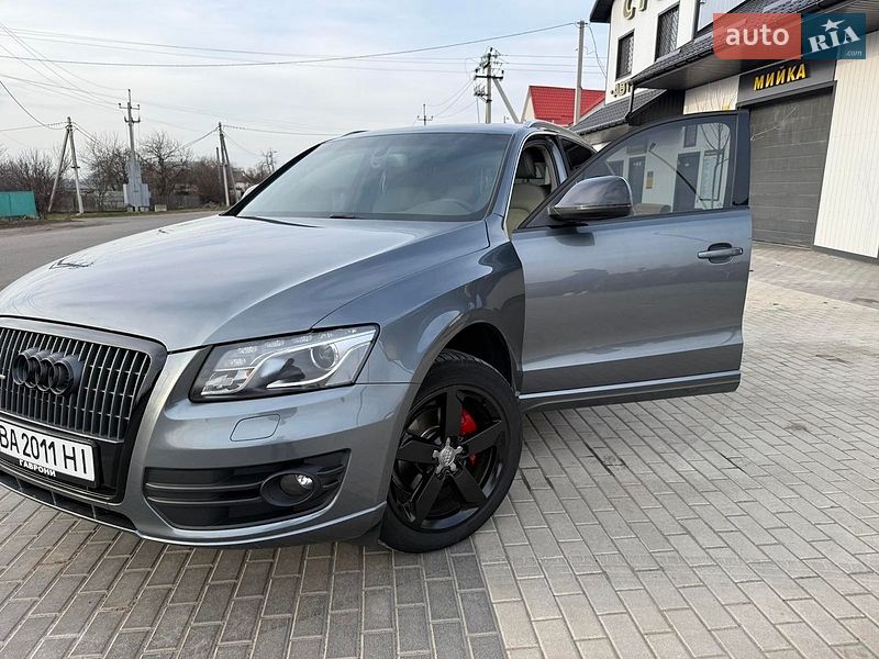 Позашляховик / Кросовер Audi Q5 2011 в Новоархангельську