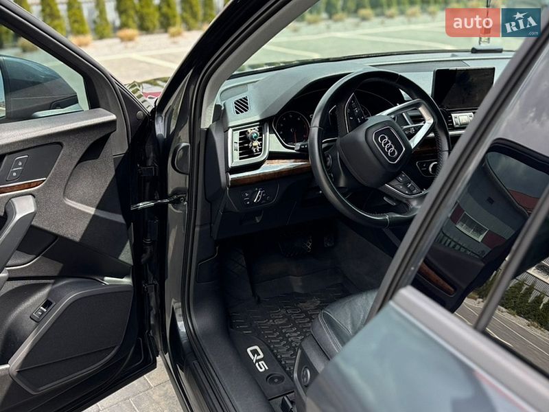 Внедорожник / Кроссовер Audi Q5 2016 в Луцке