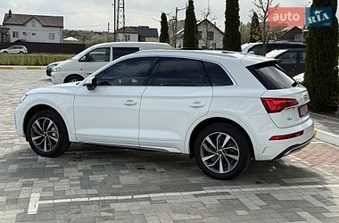 Позашляховик / Кросовер Audi Q5 2021 в Києві