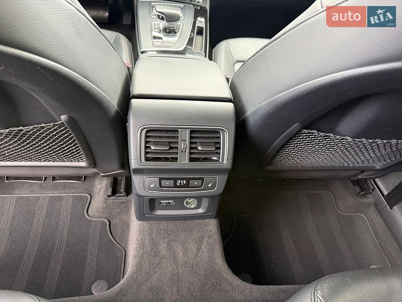 Внедорожник / Кроссовер Audi Q5 2019 в Киеве