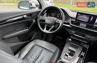 Внедорожник / Кроссовер Audi Q5 2019 в Киеве
