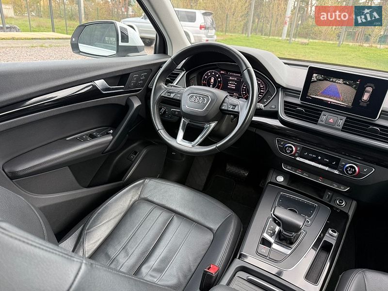 Внедорожник / Кроссовер Audi Q5 2019 в Киеве